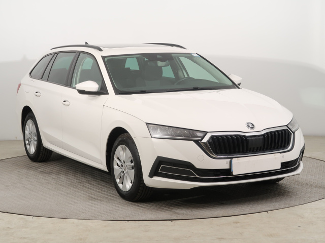 Škoda Octavia 2023