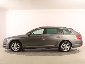 Škoda Superb - 2022