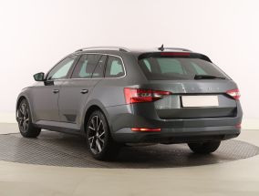 Škoda Superb - 2021