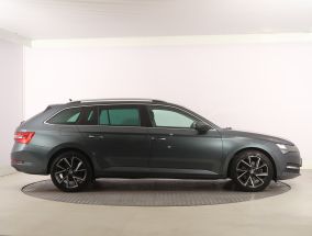 Škoda Superb - 2021