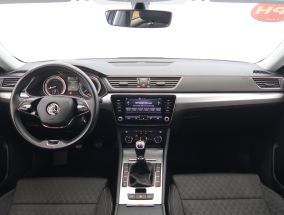 Škoda Superb - 2021