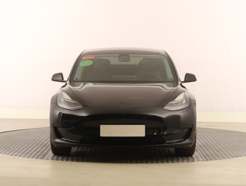 Tesla Model 3, 2021