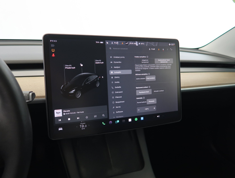 Tesla Model 3, 2021