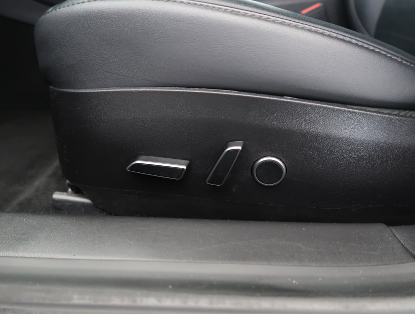 Tesla Model 3, 2021