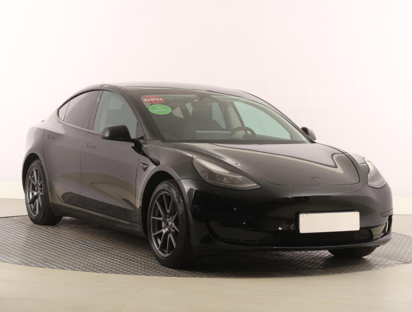 Tesla Model 3, 2021
