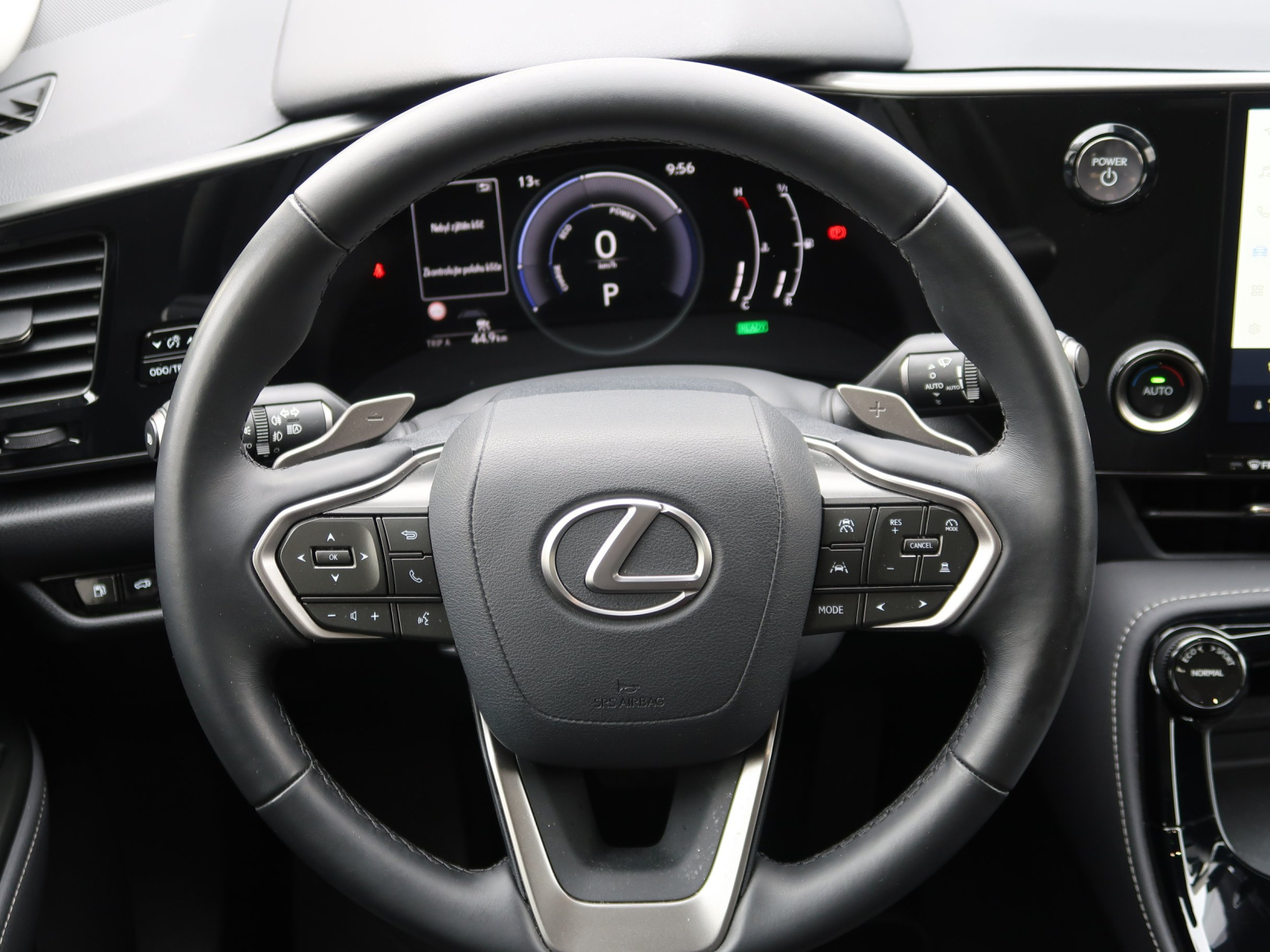Lexus NX - 2024