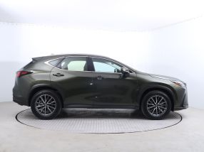 Lexus NX - 2024