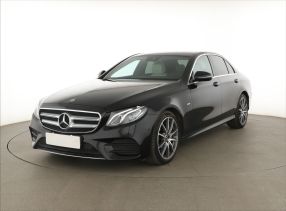 Mercedes-Benz E - 2020