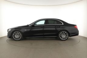Mercedes-Benz E - 2020