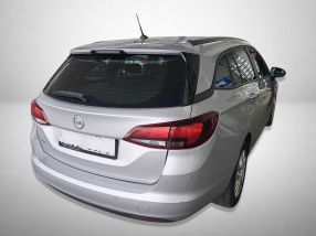 Opel Astra - 2021