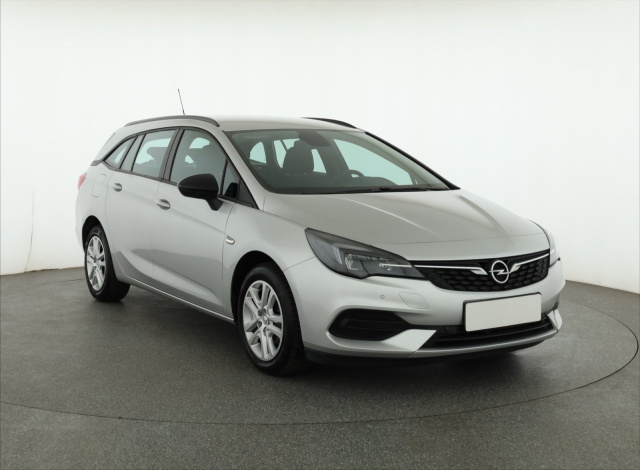 Opel Astra 2021