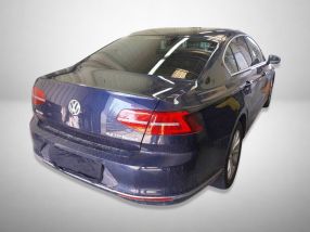 Volkswagen Passat - 2016