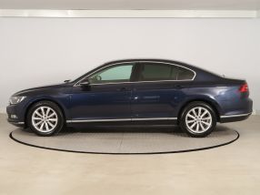 Volkswagen Passat - 2016