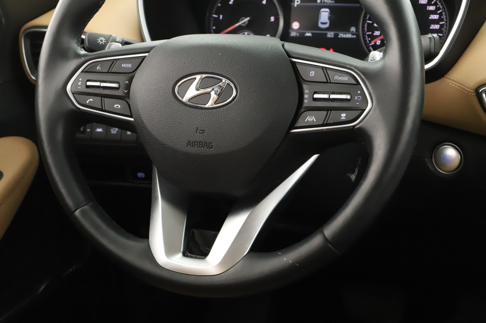 Hyundai Santa Fe - 2022