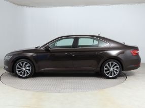 Škoda Superb - 2017
