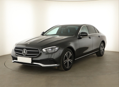 Mercedes-Benz E - 2023