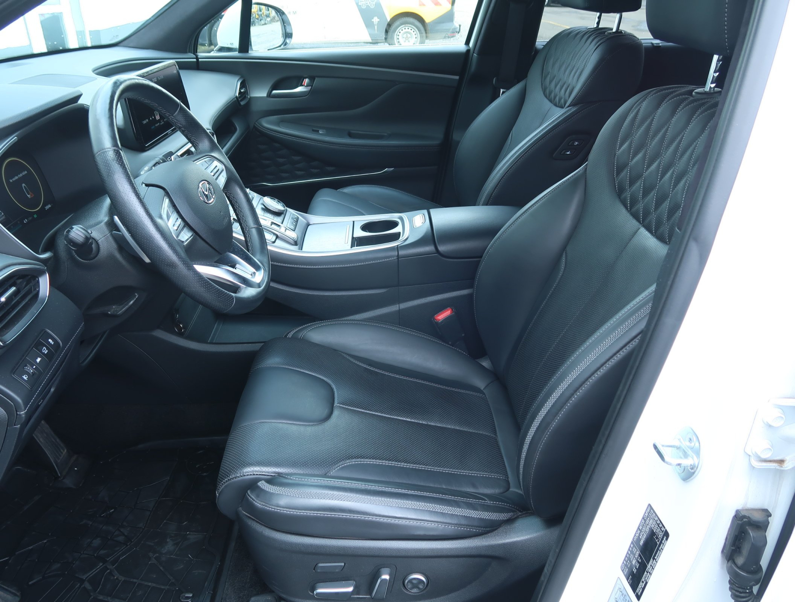 Hyundai Santa Fe - 2023