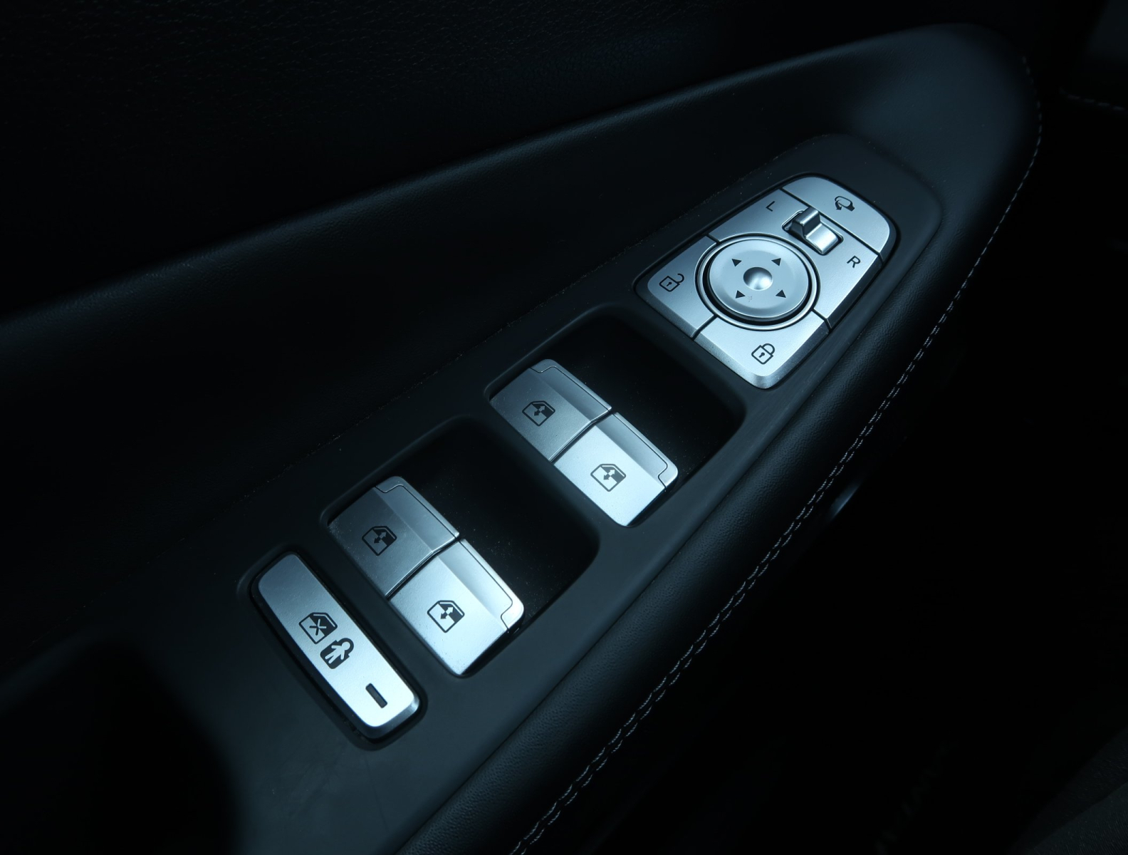 Hyundai Santa Fe - 2023