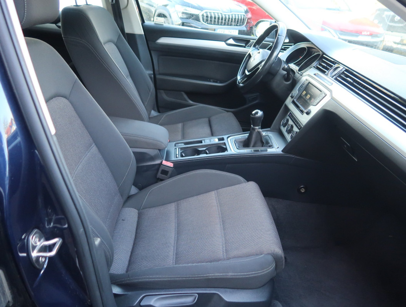 Volkswagen Passat, 2015