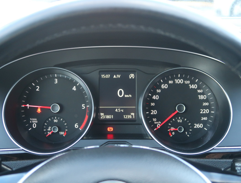 Volkswagen Passat, 2015