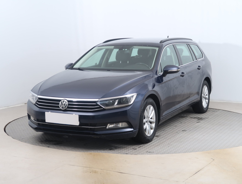 Volkswagen Passat, 2015