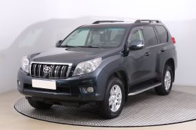 Toyota Land Cruiser - 2013