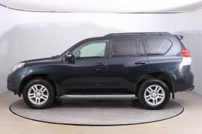 Toyota Land Cruiser - 2013