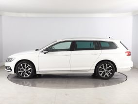 Volkswagen Passat - 2015