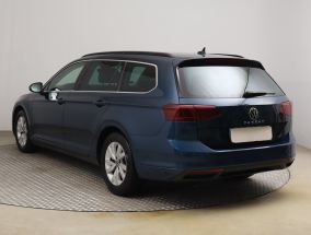 Volkswagen Passat - 2021