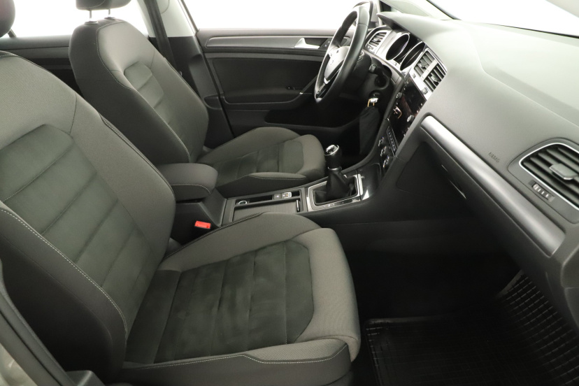 Volkswagen Golf, 2017