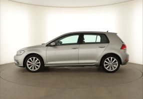 Volkswagen Golf - 2017