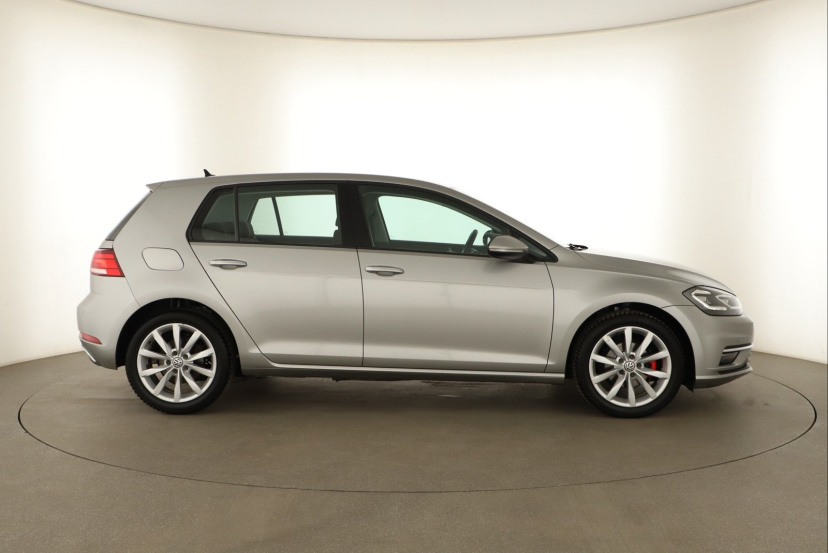 Volkswagen Golf, 2017