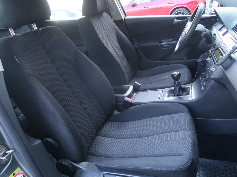Volkswagen Passat, 2009
