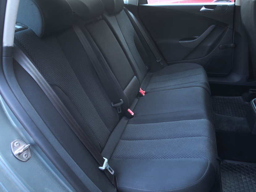 Volkswagen Passat, 2009