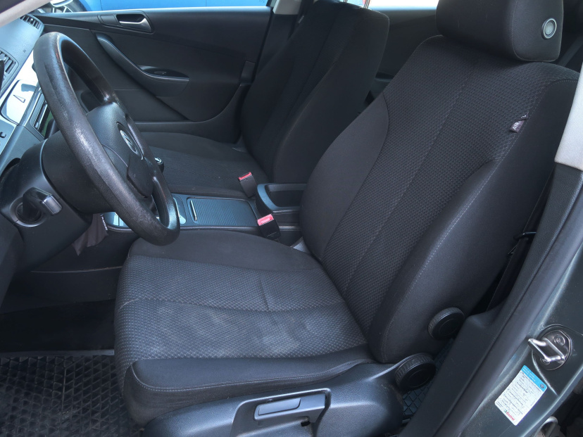 Volkswagen Passat, 2009