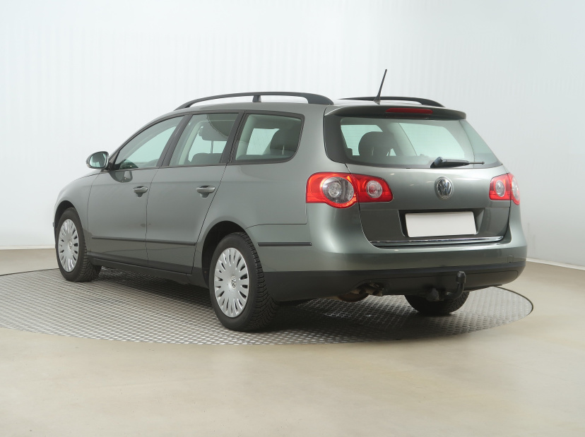Volkswagen Passat, 2009