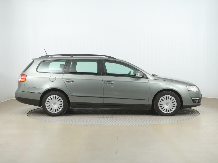 Volkswagen Passat, 2009