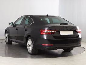 Škoda Superb - 2016