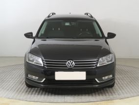 Volkswagen Passat - 2011