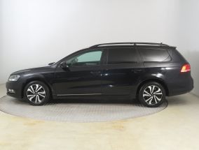 Volkswagen Passat - 2011