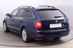 Škoda Superb - 2012