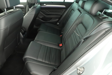 Volkswagen Passat - 2020