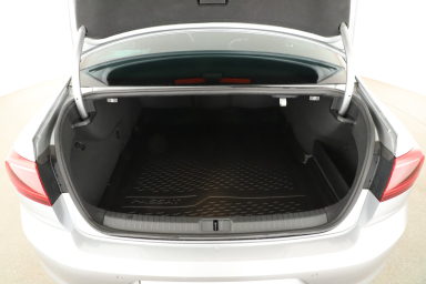 Volkswagen Passat - 2020