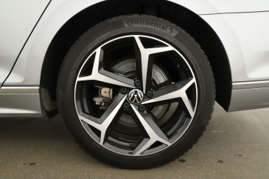 Volkswagen Passat - 2020