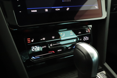 Volkswagen Passat - 2020