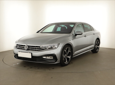 Volkswagen Passat - 2020