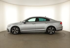 Volkswagen Passat - 2020