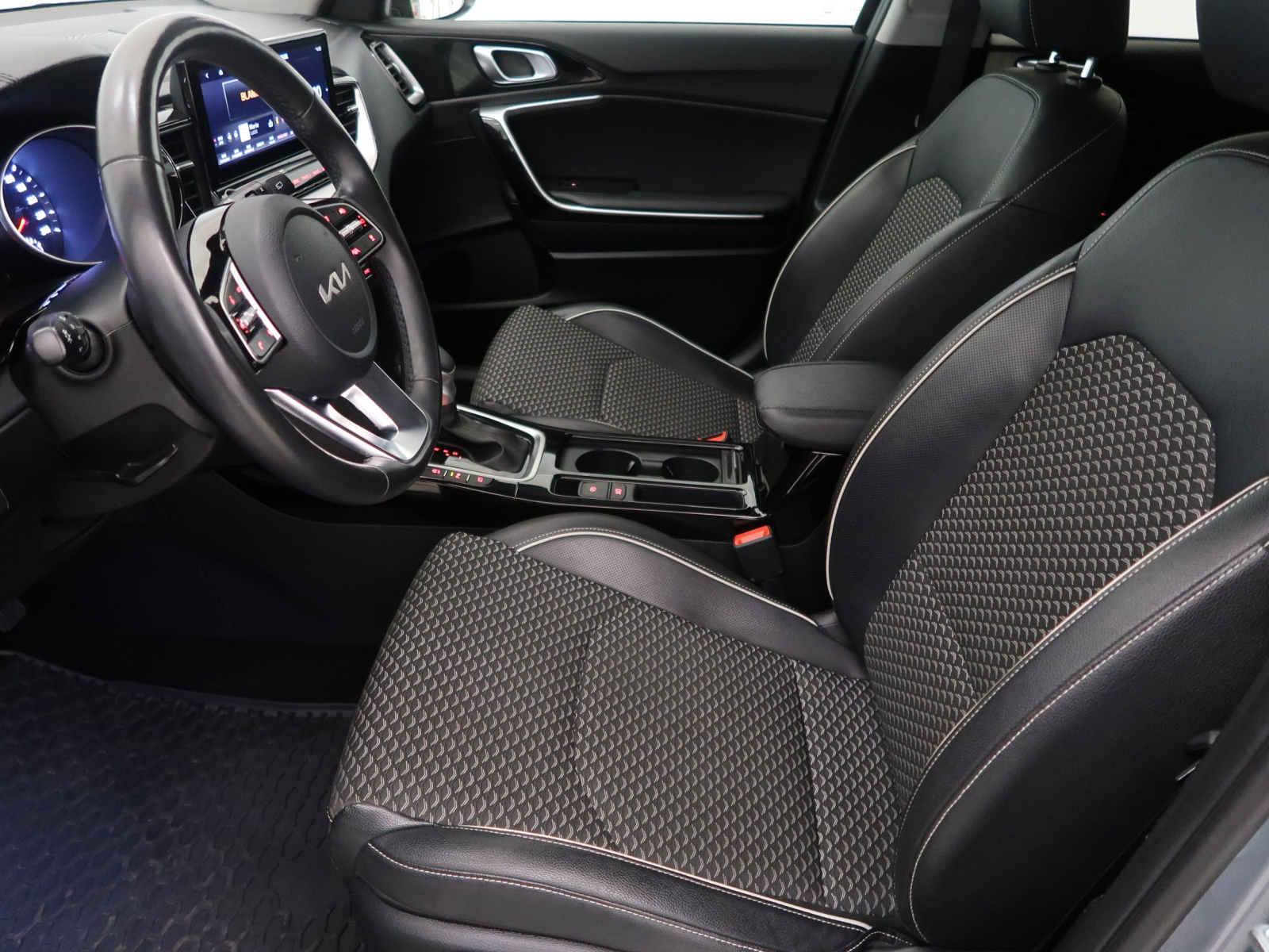 Kia XCeed - 2023