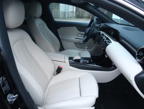 Mercedes-Benz CLA - 2020