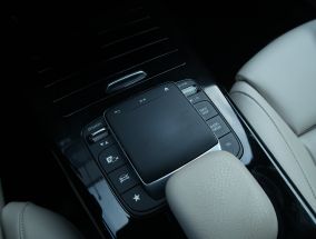 Mercedes-Benz CLA - 2020